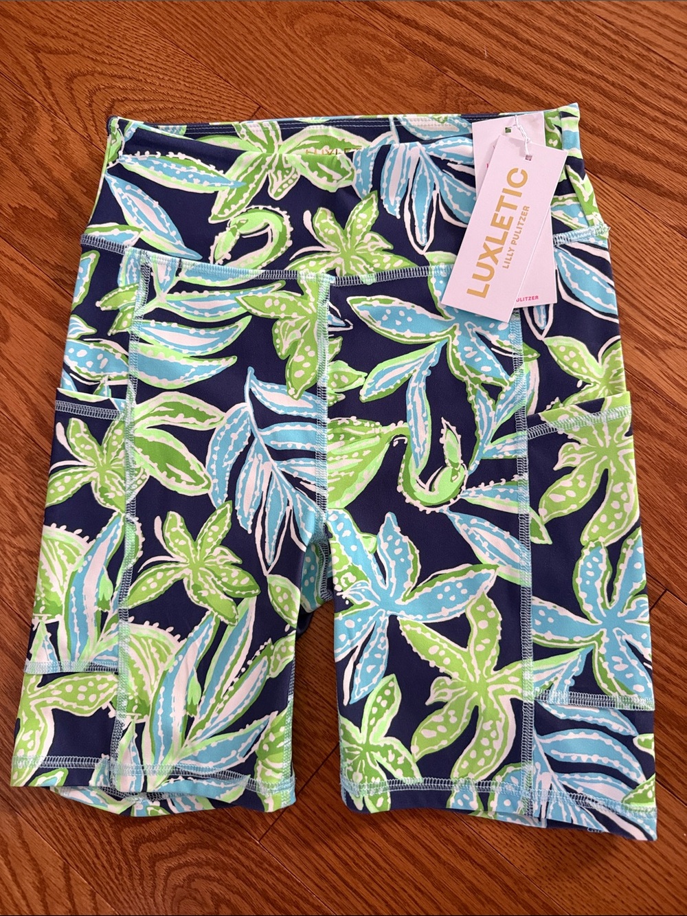 Lilly Pulitzer Navy, Green & Lt Blue High Rise Tropical Tango Bike Shorts. 5” XS